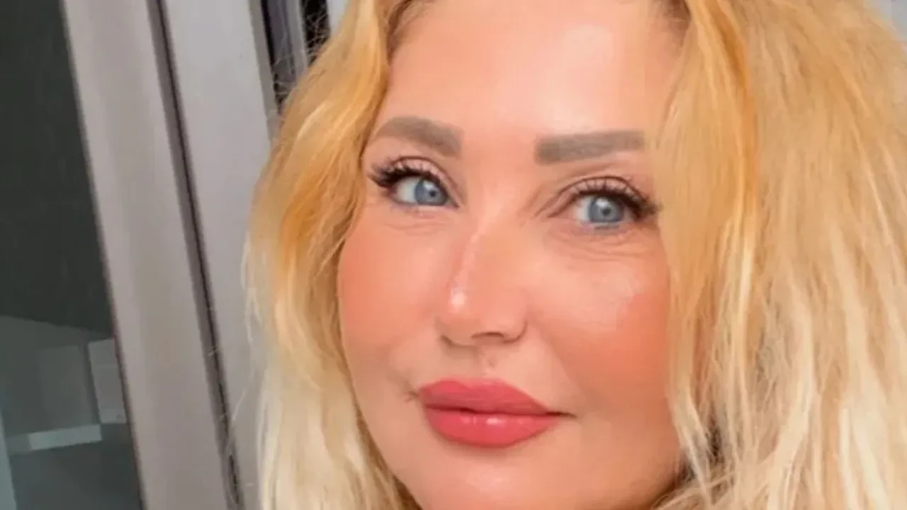 Şarkıcı Hamiyet’ten sevenlerini endişelendiren haber! Hastaneye kaldırıldı, ameliyata alındı