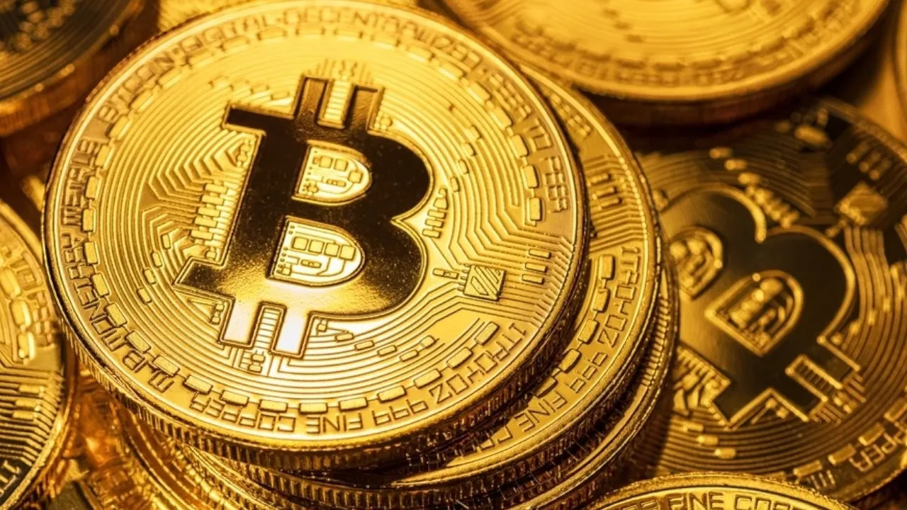 Bitcoin 300 bin dolar olur deyip tarih verdi