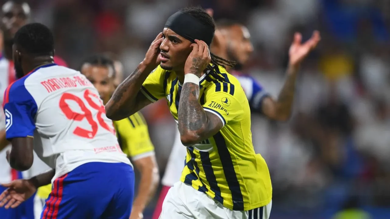 Fenerbahçe, Şampiyonlar Ligi'ne yükseldi! Sarı-lacivertliler, 17 sezonluk hasreti sona erdirdi