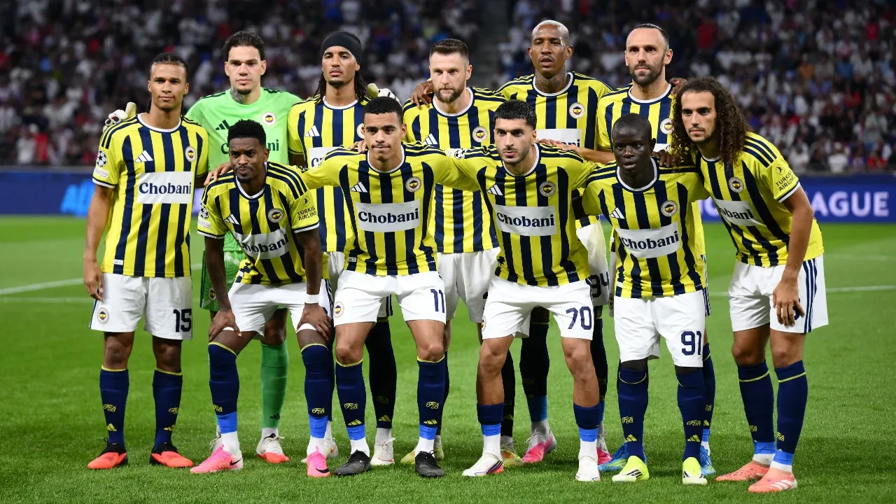 Fenerbahçe, Şampiyonlar Ligi'ne yükseldi! Sarı-lacivertliler, 17 sezonluk hasreti sona erdirdi
