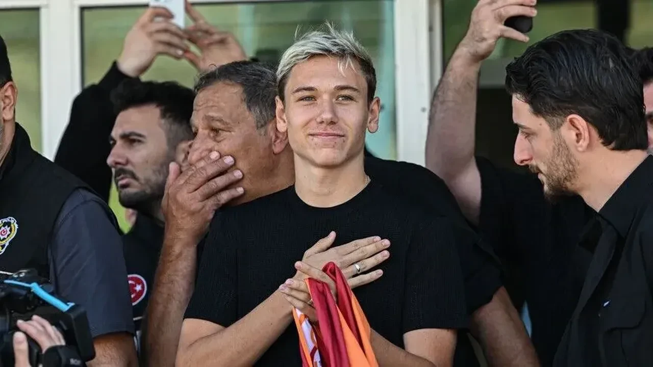 Galatasaray'ın transferi Aleksey Batrakov'dan Beşiktaş itirafı