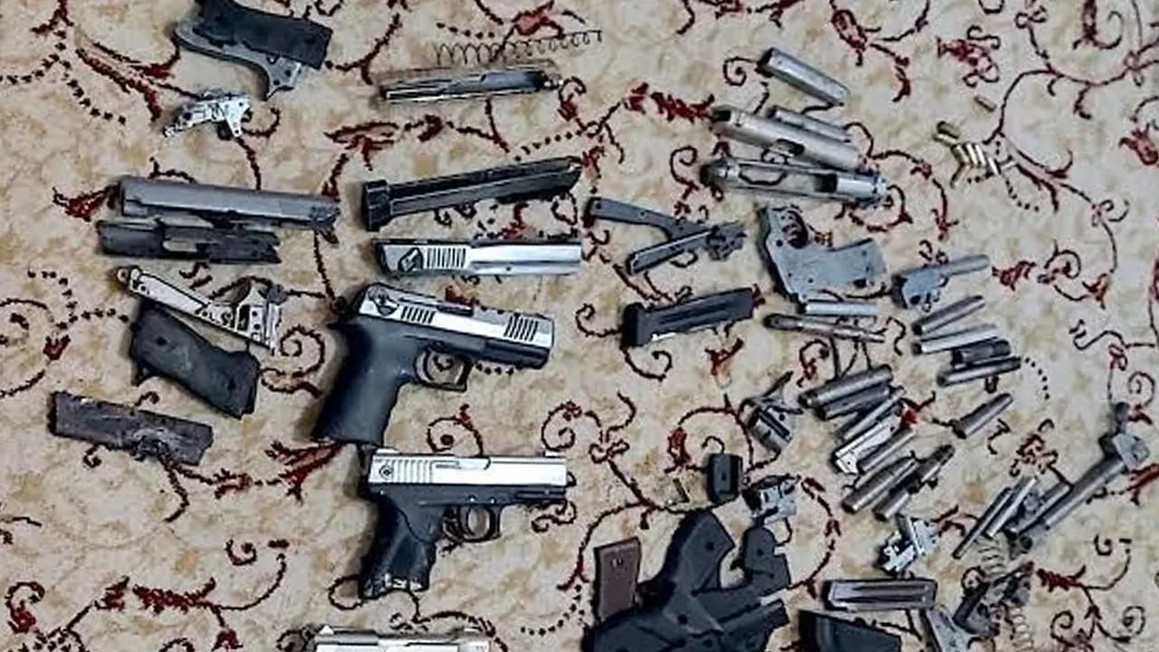 İzmir'de silah ağına dev operasyon! Evleri mühimmat deposuna çevirmişler