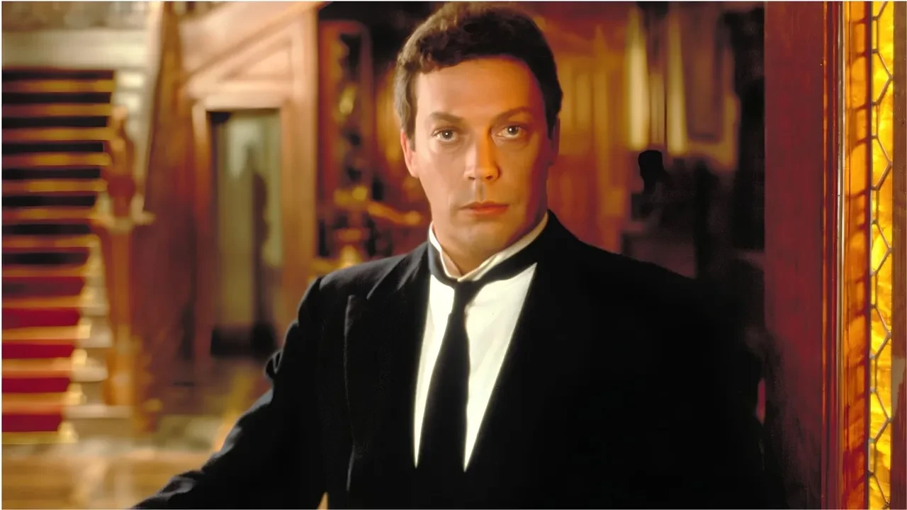 Korku sinemasının efsane yüzü Tim Curry hayatını kaybetti! 