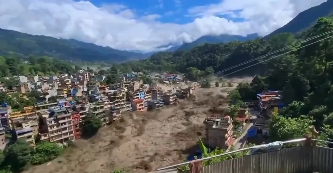 Nepal'de sel felaketi! Çok sayıda ölü ve kayıp var
