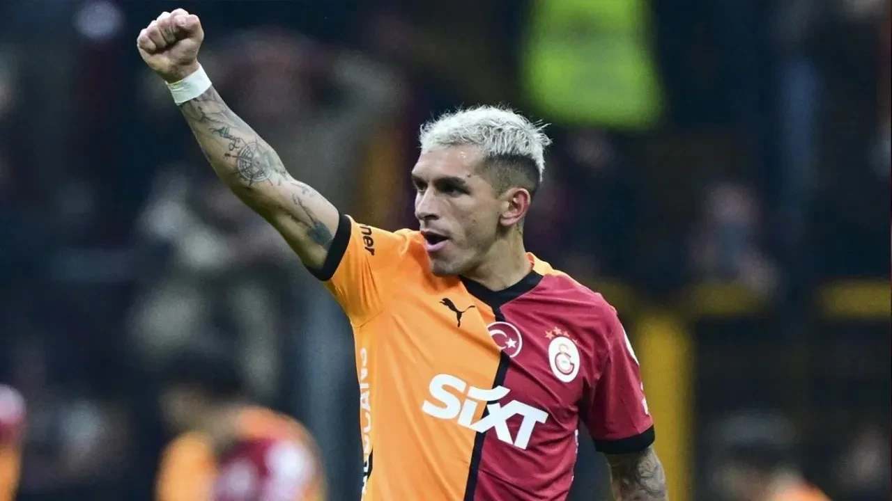 Torreira'nın Devrim Özkan takıntısı! Sosyal medyada pes dedirten paylaşım