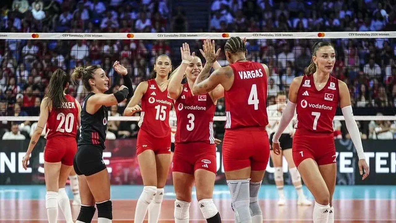 Türkiye Almanya voleybol maçı nereden izlenir, hangi kanalda? Filenin Sultanları maç saat kaçta?