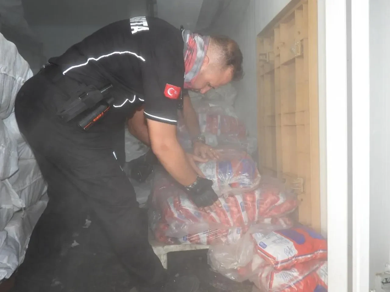 Vatandaşın sağlığıyla oynayacaklardı! Ekipler baskın düzenledi, kilolarcası imha edildi 