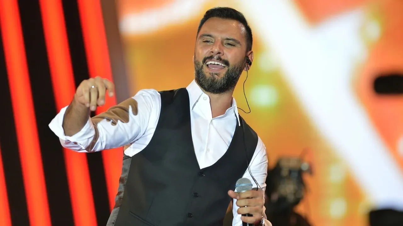 Alişan’ın oğlu Burak ateşlendi! Özel hastane ve devlet hastanesi arasındaki farkı anlattı: Allah devletimizden razı olsun