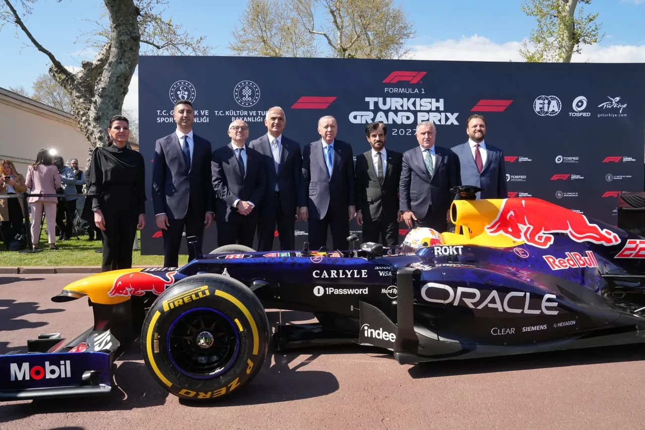 Bakan Ersoy duyurdu! İstanbul Park 2031’e kadar F1 takviminde