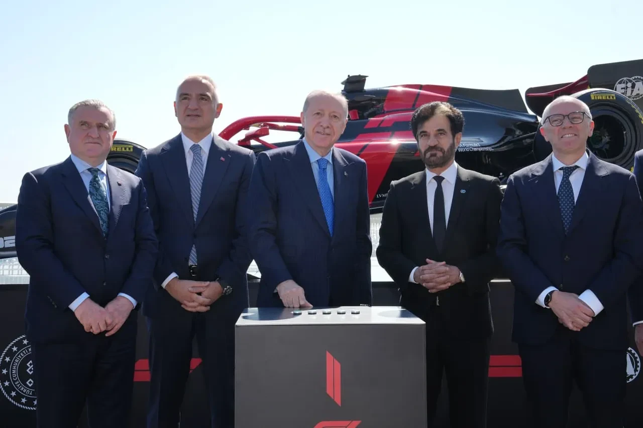 Bakan Ersoy duyurdu! İstanbul Park 2031’e kadar F1 takviminde