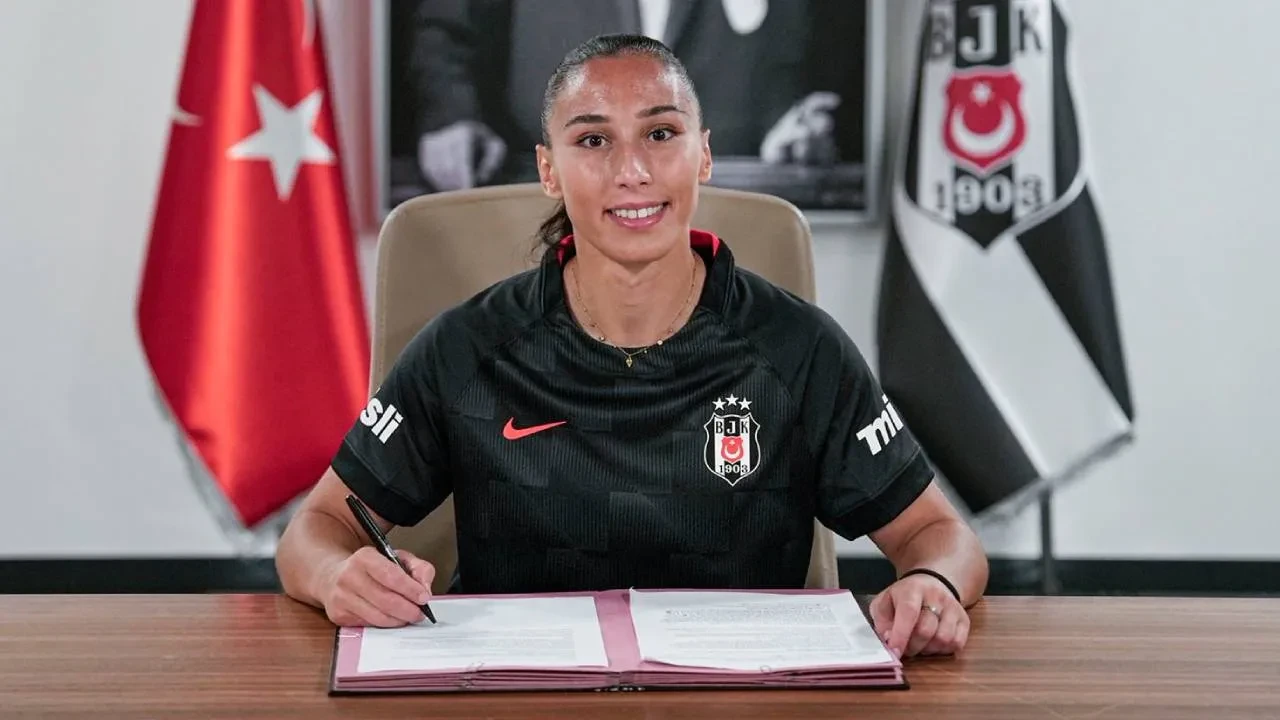 Beşiktaş bir transferi daha açıkladı! İşte siyah-beyazlıların yeni oyuncusu