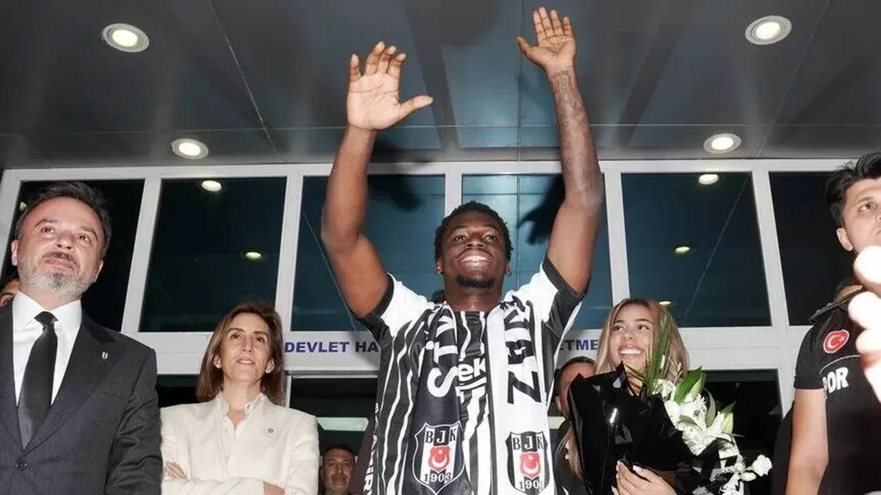 Beşiktaş yeni transferi Ernest Poku'yu resmen açıkladı!