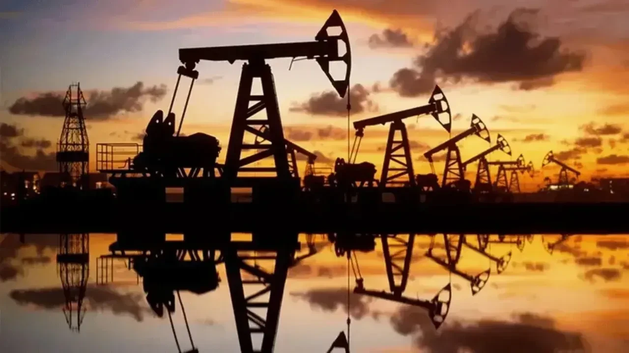 Brent petrolde fiyat geriliyor! Yeni rakamlar belli oldu