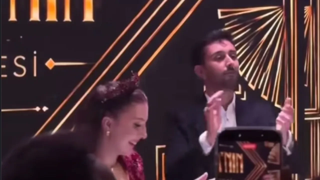 Dilara Kurtulmuş ve Umutcan Ekmez’in coşkulu kına gecesi! Selena ve Sihirli annem buluşturan düğünün ilk günü