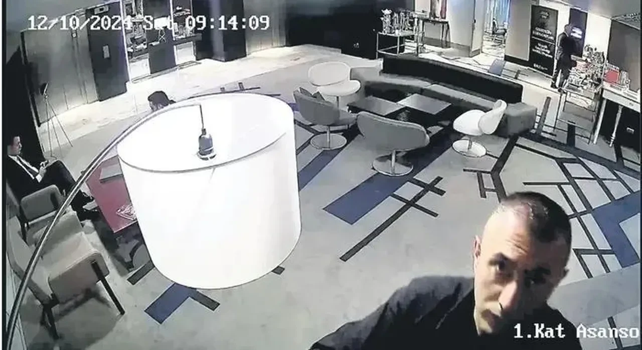 Ekrem İmamoğlu dosyasında savcıdan kilit soru! Bantlı kameralar, jammerlı toplantılar