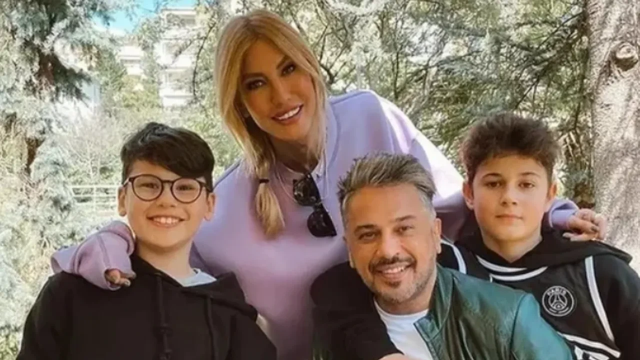  Emre Altuğ sır gibi sakladığı 2 yıllık sevgilisiyle ilk kez görüntülendi! Çağla Şıkel benzerliği dikkat çekti