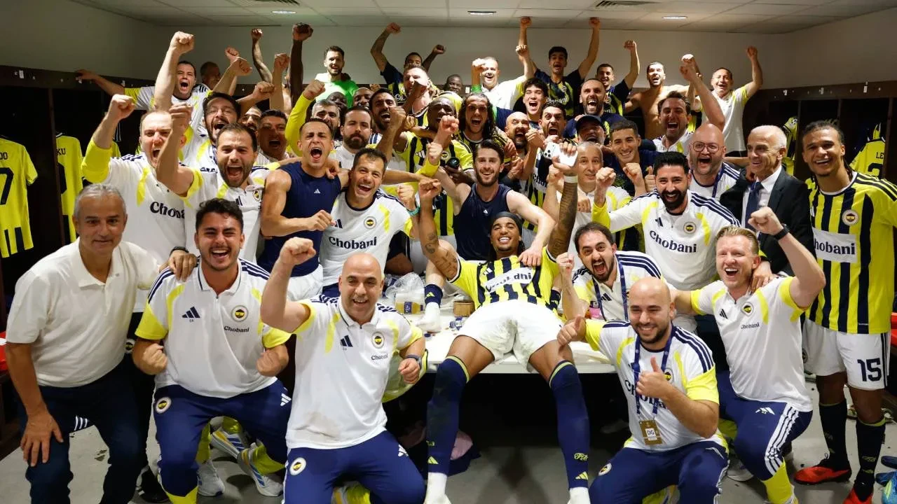 Fenerbahçe, Şampiyonlar Ligi'ne yükseldi! Sarı-lacivertliler, 17 sezonluk hasreti sona erdirdi