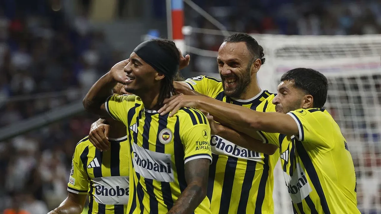 Fenerbahçe ve Galatasaray'ın Şampiyonlar Ligi rakipleri belli oluyor! Kuralar ne zaman, saat kaçta, hangi kanalda?