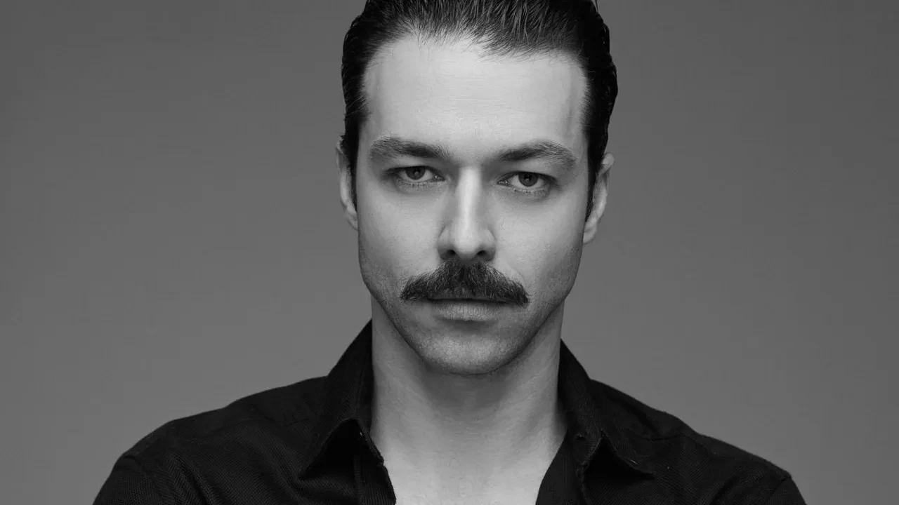Hilmi Cem İntepe "Mehmed Fetihler Sultanı" dizisinde! Has Murad Paşa rolüyle ekranlara damga vuracak