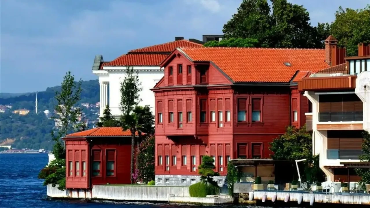 İstanbul Boğaz’ın servet değerindeki yalıların sahipleri belli oldu 2026! 18 yalıyla zirvede bakın hangi aile var