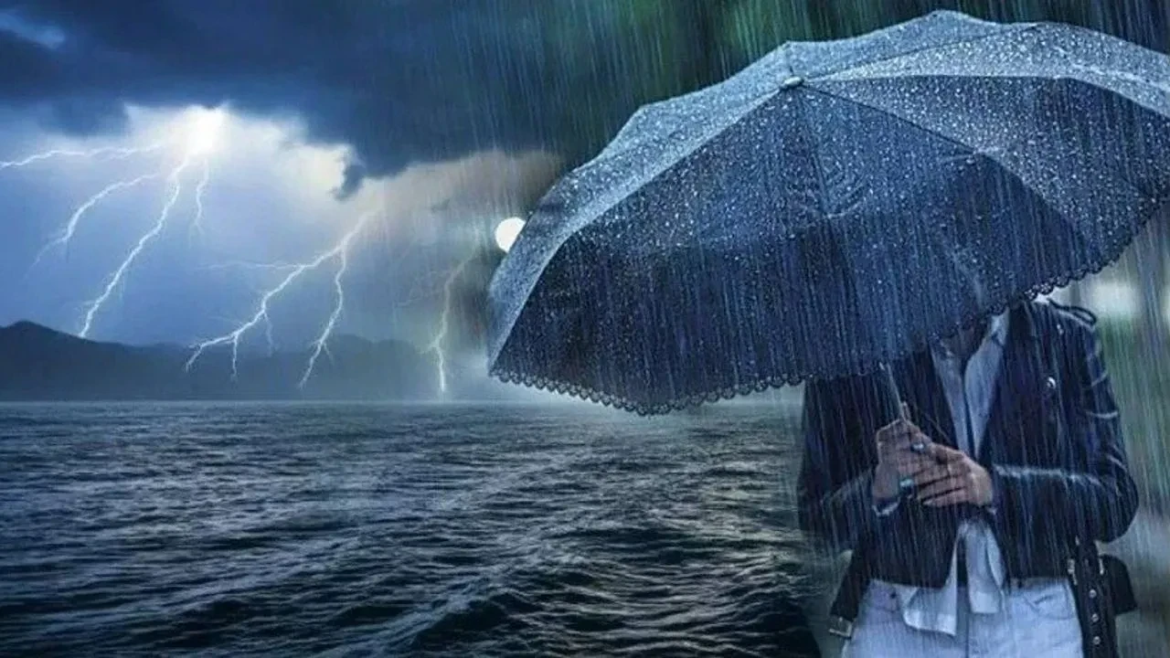 İstanbul'da hava tersine dönüyor! AKOM sağanak yağ…