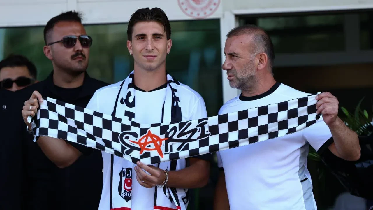 Miretti, Beşiktaş için İstanbul'a geldi! İtalyan oyuncudan ilk açıklama