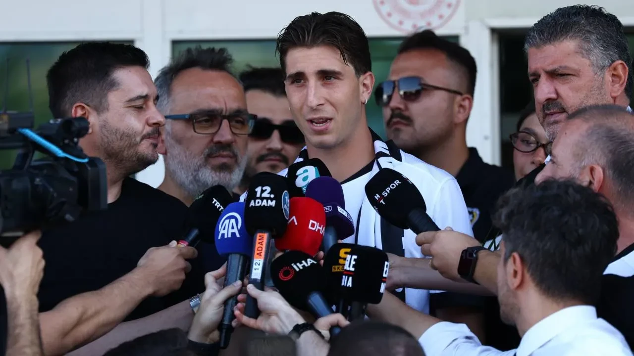Miretti, Beşiktaş için İstanbul'a geldi! İtalyan oyuncudan ilk açıklama