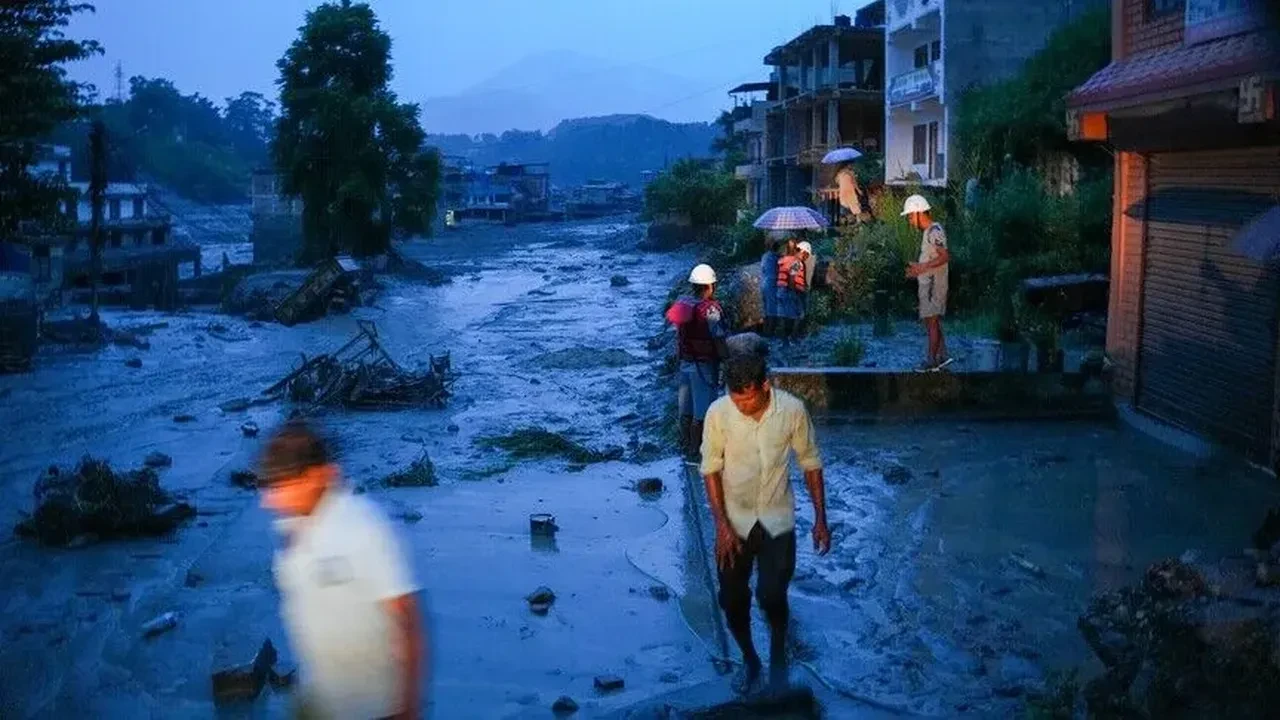 Nepal'de sel neden oldu? Nepal sel felaketinde kaç kişi kayboldu, ölü sayısı kaç?