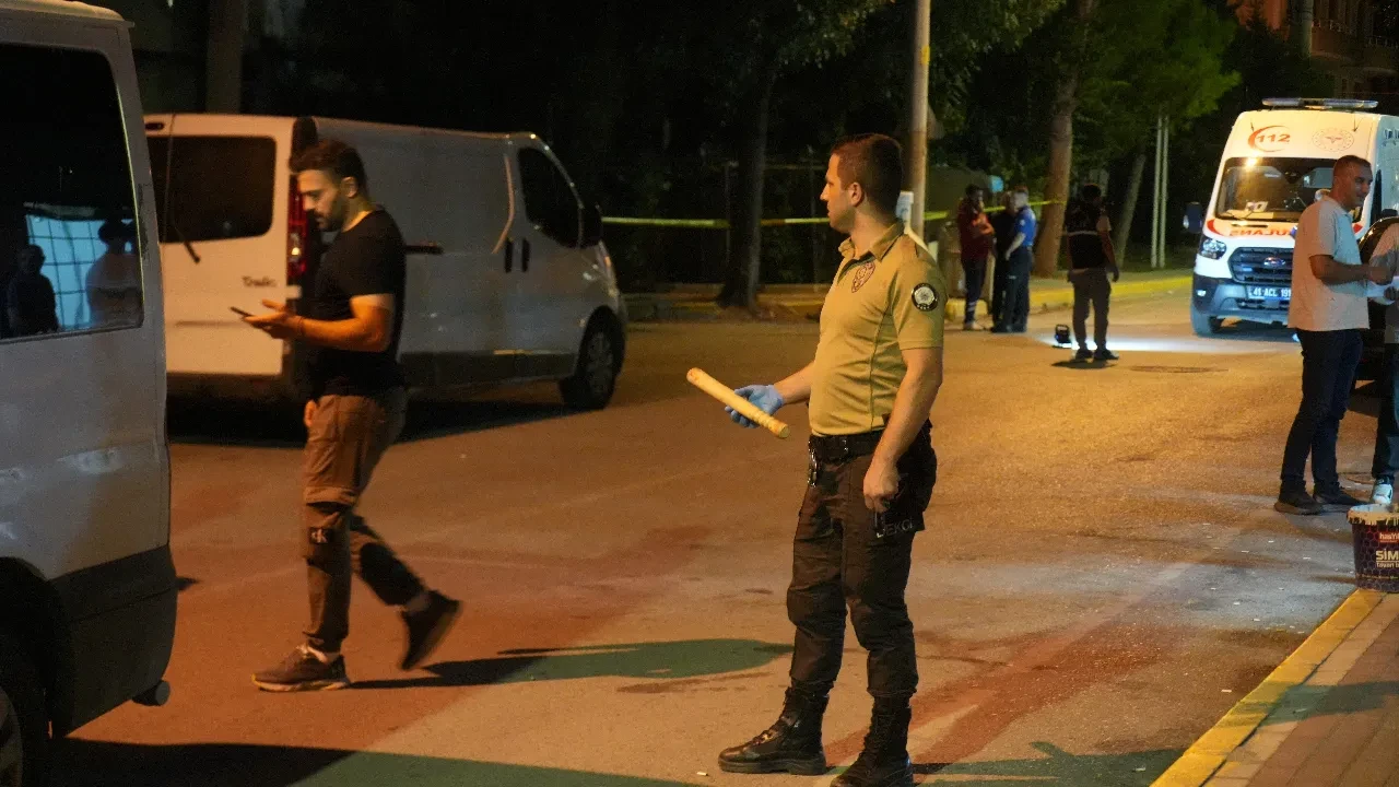 Nişanlı kızın kaçırıldığı iddiası ortalığı savaş alanına çevirdi: İki aile bıçak ve sopalarla birbirine girdi