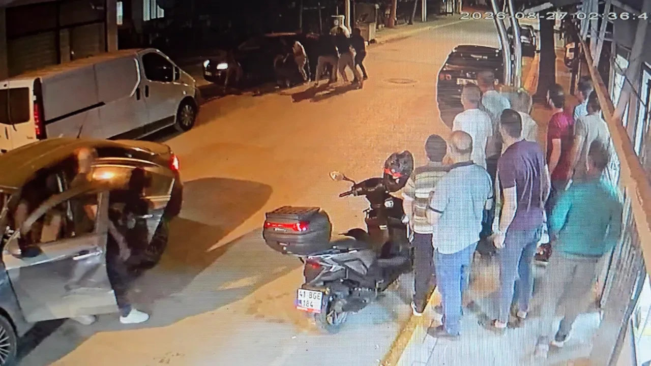 Nişanlısı başkasını seviyor diye kaçırdı! Yumruklar havada uçuştu