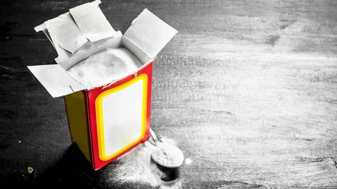 Ocaktaki inatçı yağlara son! Evdeki tek malzemeyle temizlik yöntemi