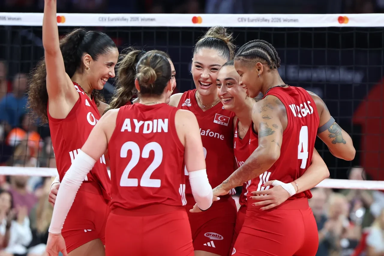 Türkiye-Polonya maçı ne zaman? Türkiye-Polonya maçı hangi kanalda, saat kaçta? Filenin Sultanları maç günleri...
