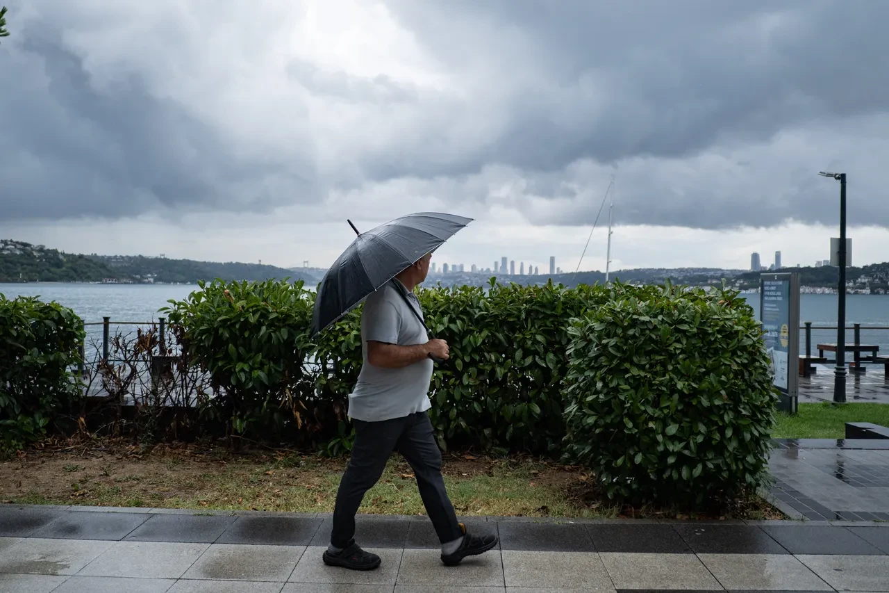 28 Ağustos 2026 hava durumu | Meteoroloji 10 kente sarı kodlu uyarı verdi: Kuvvetli sağanak ve fırtına geliyor