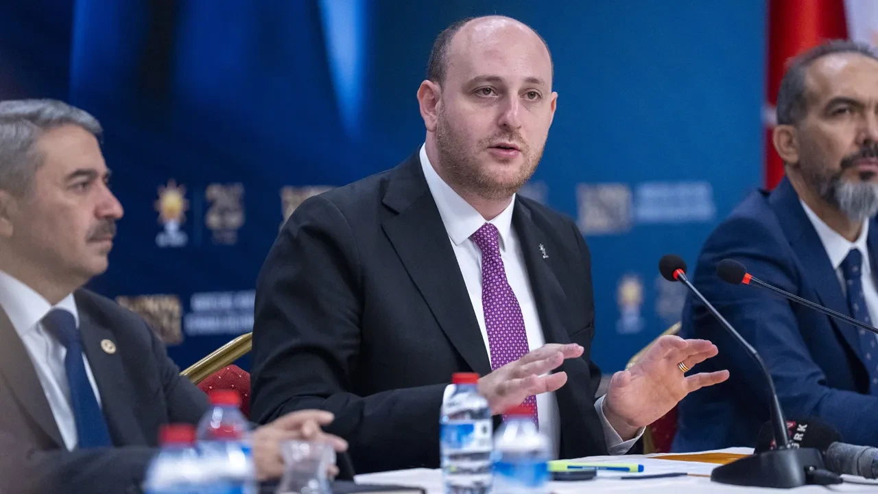 AK Parti'den erken seçim açıklaması! Ahmet Büyükgümüş: Cumhurbaşkanımızın adaylığı için tarih düzenlenebilir