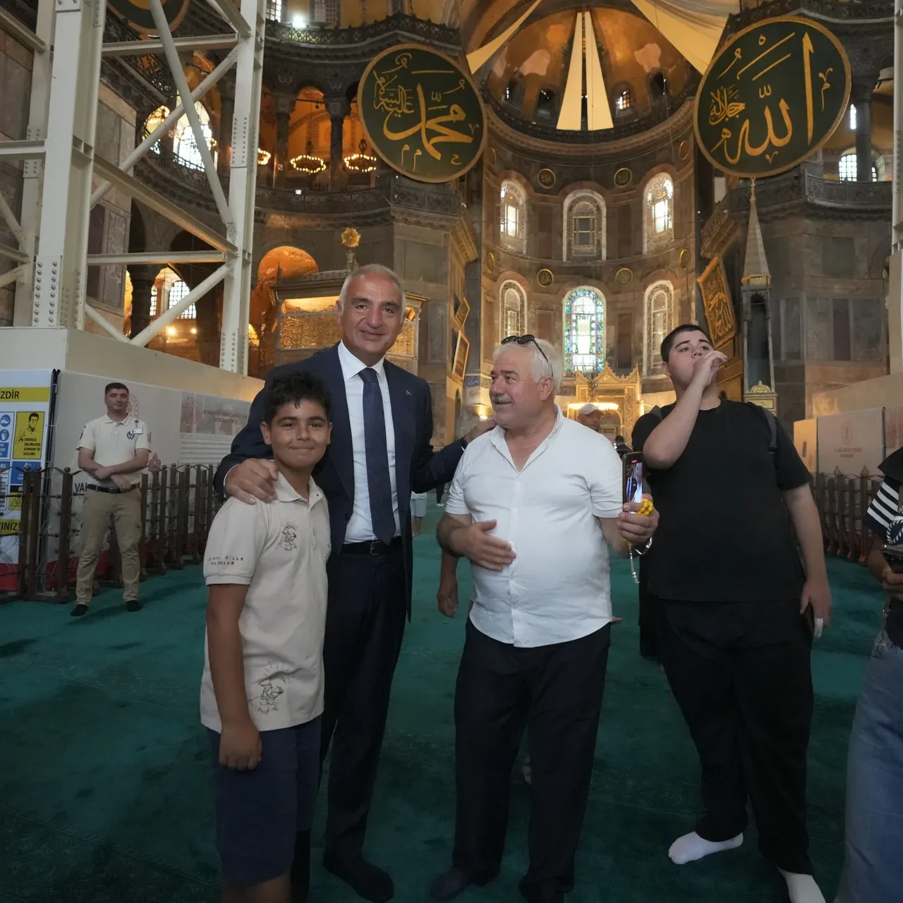 Bakan Ersoy duyurdu! Ayasofya'da kapsamlı restorasyon hız kesmeden devam ediyor