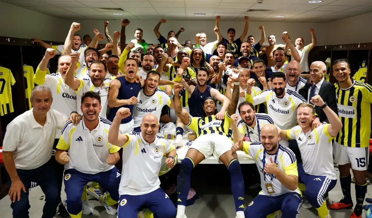 Fenerbahçe'de dev transfer operasyonu! Şampiyonlar Ligi bileti sonrası Belçikalı yıldıza kanca