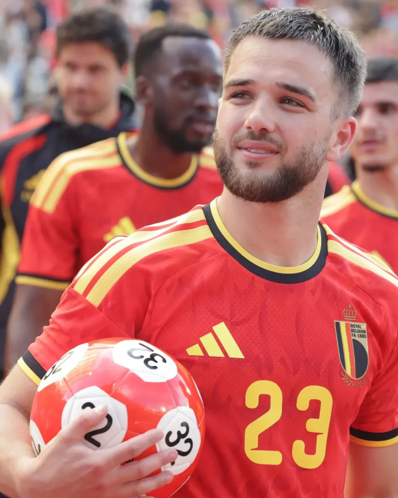 Fenerbahçe'de dev transfer operasyonu! Şampiyonlar Ligi bileti sonrası Belçikalı yıldıza kanca