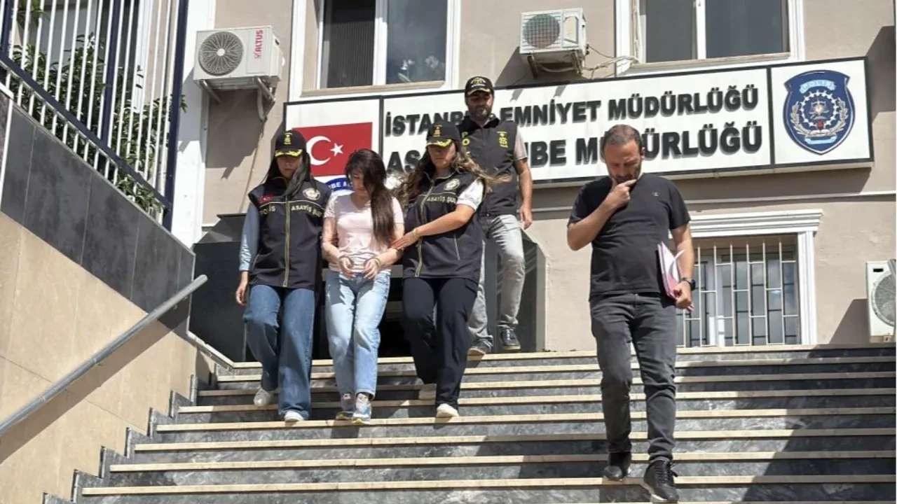 Kadıköy'de film gibi operasyon! 'Ponzi Mine' sahte kimlikle kafede yakalandı