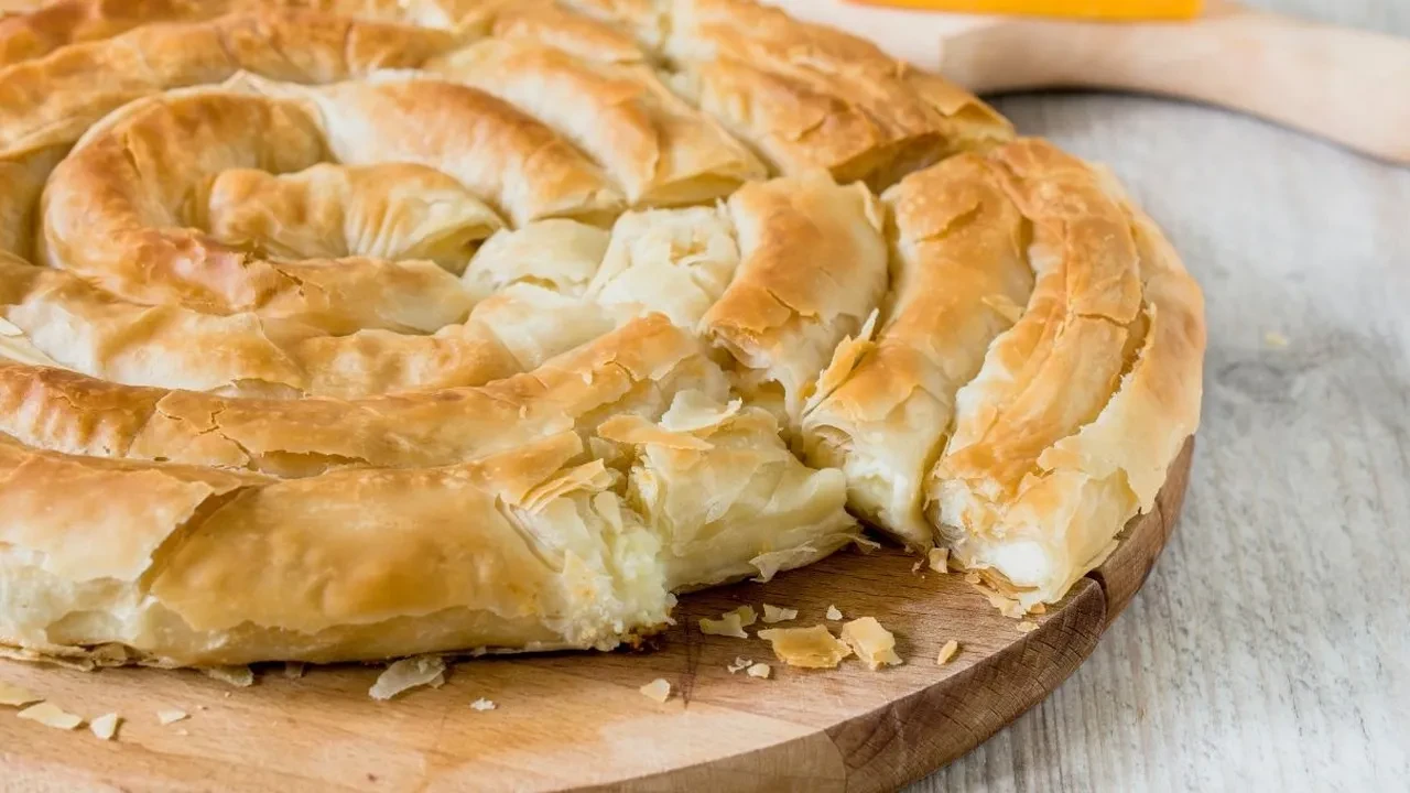 Kütahyalı kadınların börek sırrını keşfettim! Dolamber böyle yapılıyormuş