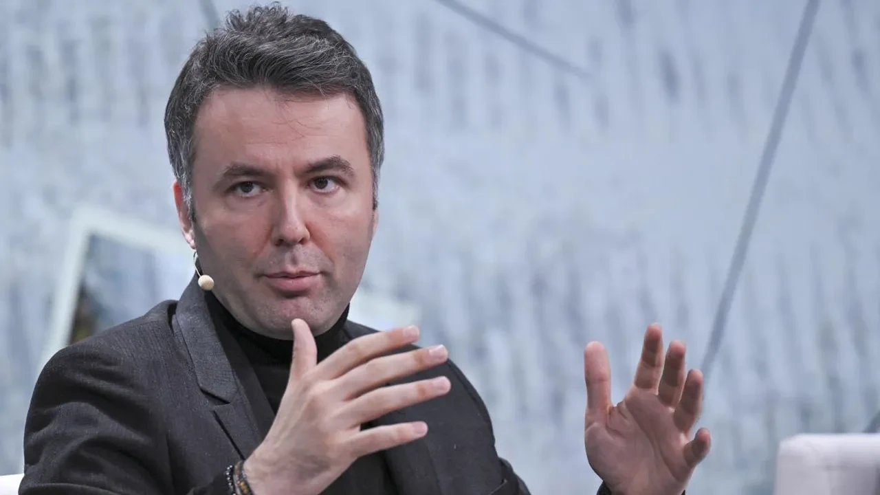Mehmet Akif Ersoy'a parayla tahliye ve beraat vadeden 4 şüpheli suçüstü yakalandı