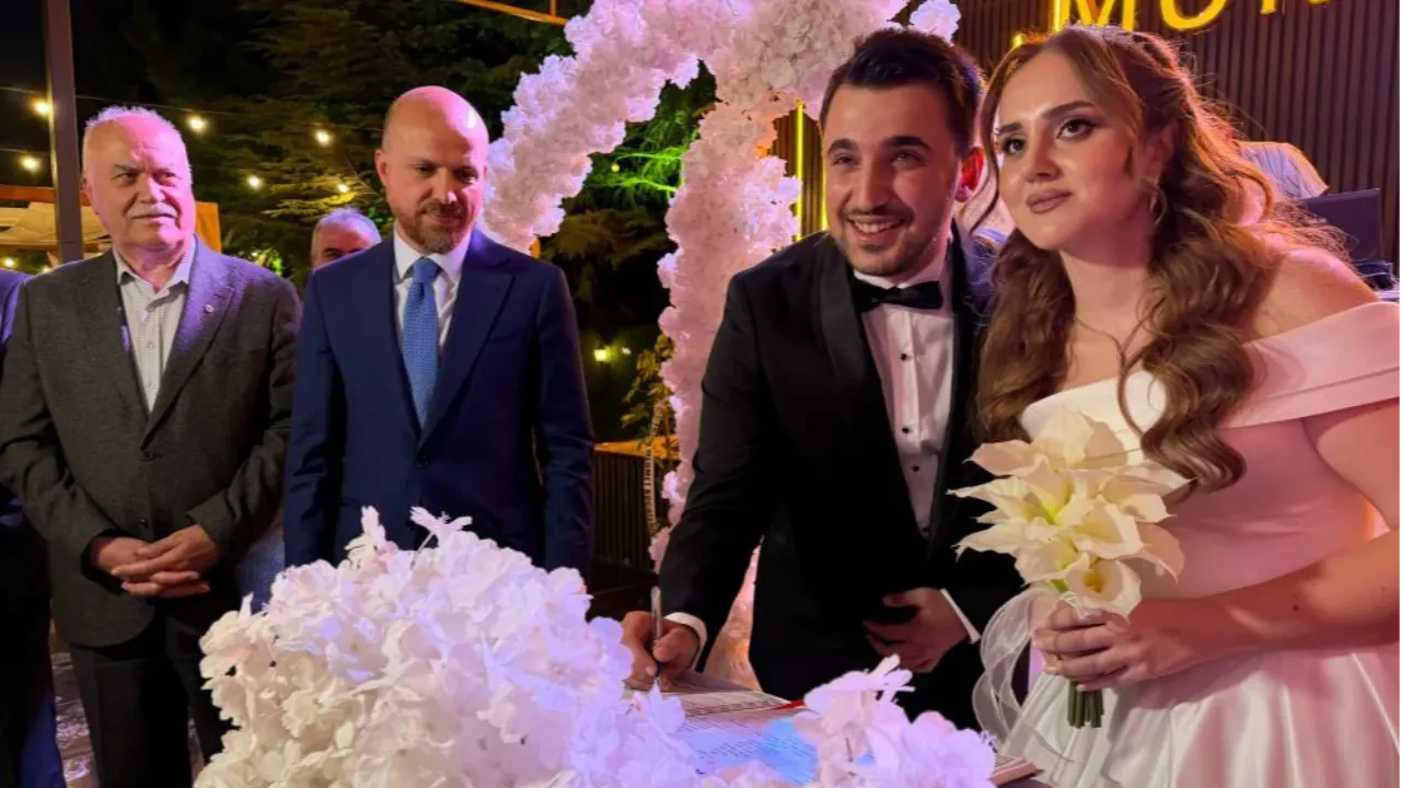YETEV Başkanı Bilal Erdoğan Ankara'da nikah şahidi oldu: Genç çifte en az 3 çocuk tavsiyesi