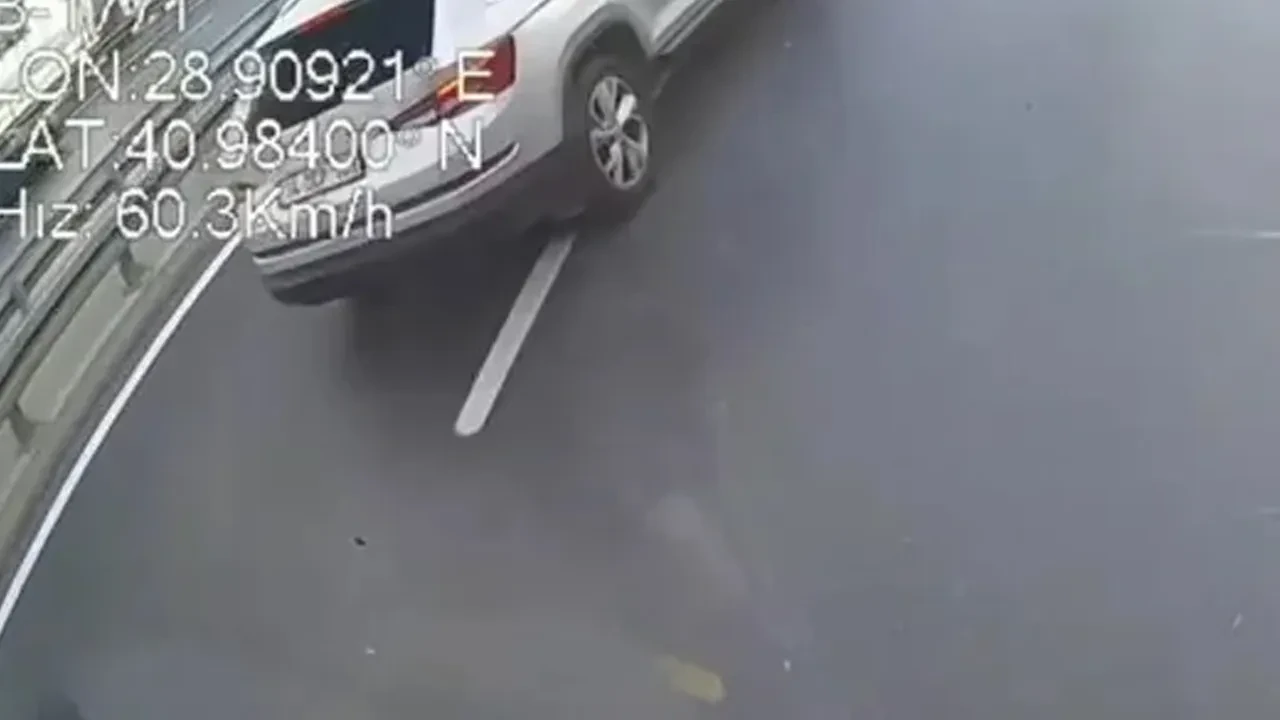Dehşet anı araç içi kamerada! İETT kazasının yeni görüntüleri ortaya çıktı: Böyle manevra yapmış