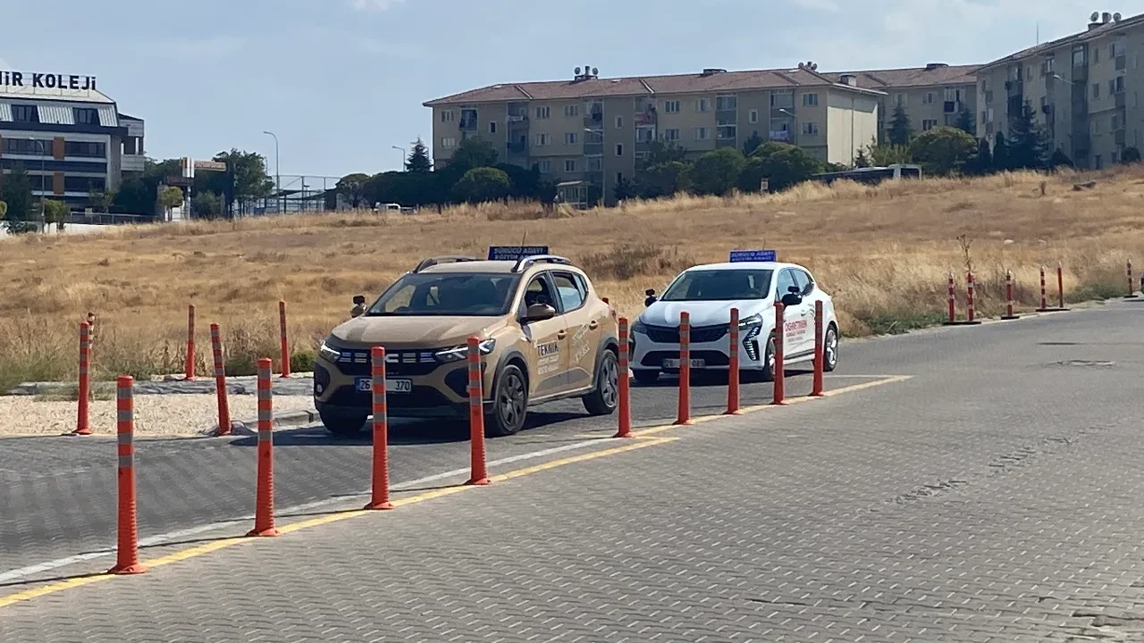 Ehliyet sınavında devrim niteliğinde değişiklik! Yıllardır uygulanıyordu, Bakanlık düğmeye bastı