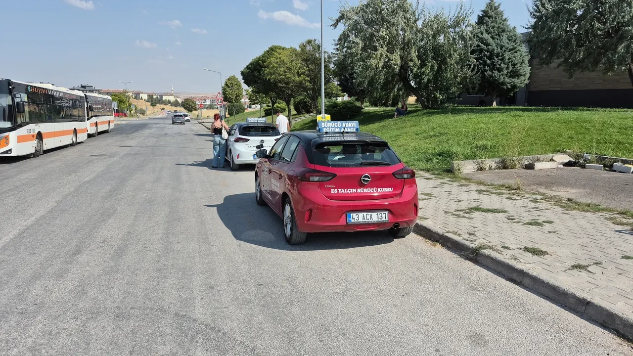 Ehliyet sınavında devrim niteliğinde değişiklik! Yıllardır uygulanıyordu, Bakanlık düğmeye bastı