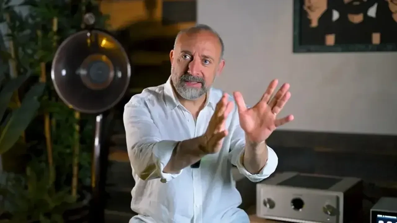 Halit Ergenç'in Londra'daki börekçisine hayran akını! Dükkanın önünde dikkat çeken hareketlilik