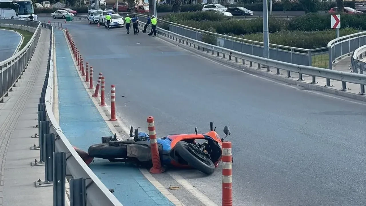 İzmir’de motosiklet kazası: 20 yaşındaki genç kız yaşamını yitirdi