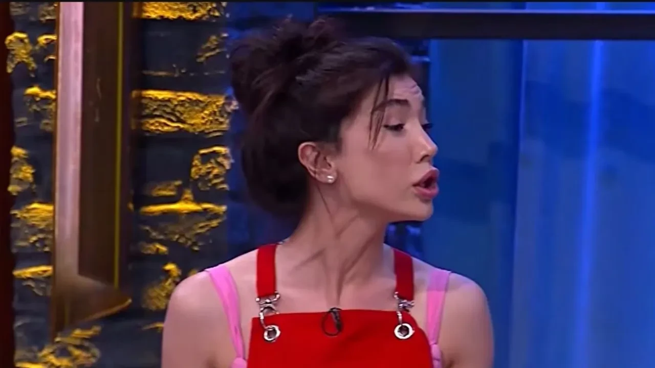 MasterChef'te Şükran ve Şiringül arasında büyük kavga! Mehmet Şef iki yarışmacıyı stüdyodan çıkardı
