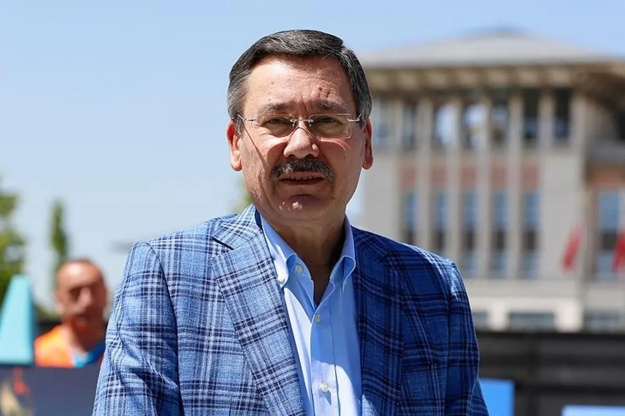 Melih Gökçek hakkında 'kayıt dışı para transferi' soruşturması