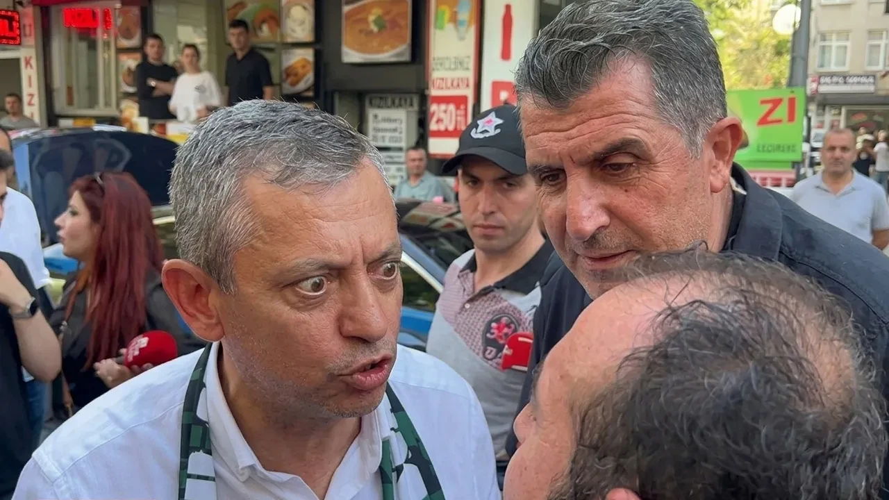 Özgür Özel Kocaeli'de vatandaşı azarladı: Lanet olsun