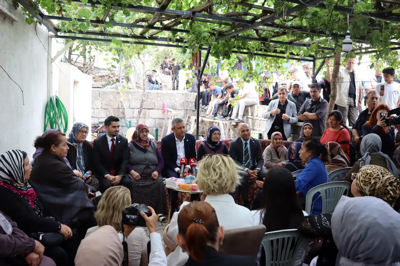Yeni Parti Genel Başkanı Özgür Özel’den dikkat çeken gaf: Kayseri’ye CHP’li belediye getireceğiz